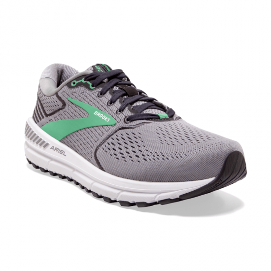 Brooks beast sales green